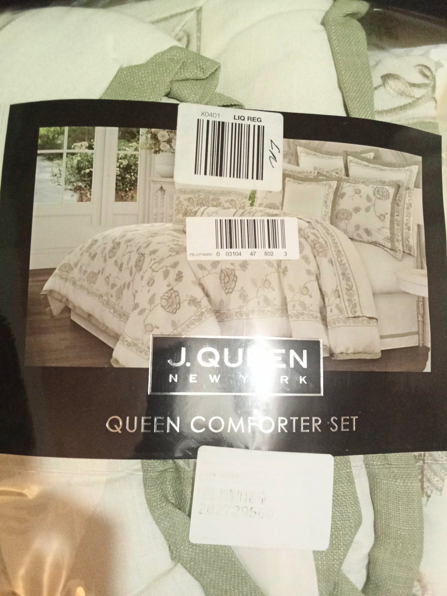 Fairview Sage Comforter Set by J Queen New York
The Fairview Collection 4 Piece Comforter Set