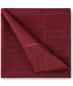Liz Claiborne Wrinkle Free Sheet Set 600 Thread Count Rich Burgandy King Size