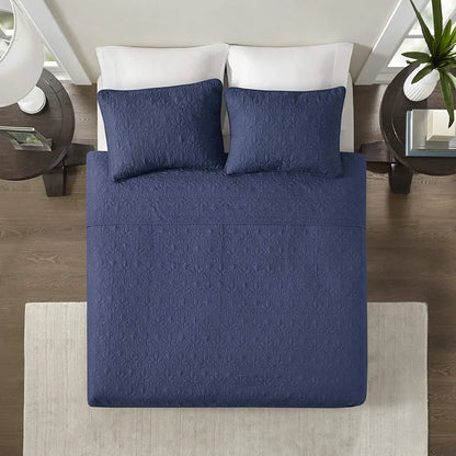 Madison Park Quebec Quilt Set - Luxurious Damask Stitching Design, Cotton Filled Lightweight Coverlet Bedspread Bedding, Shams, Full/Queen(90"x90"), Navy 3 Piece